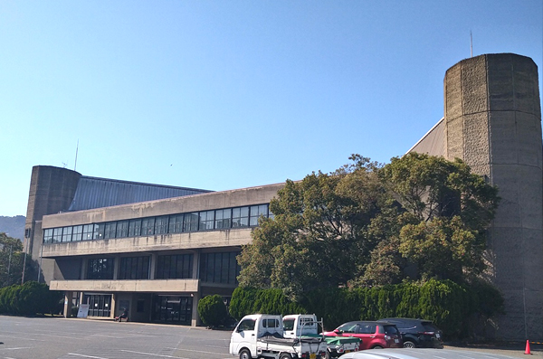 2ヵ年総額8・2億 福山市の旧体育館解体