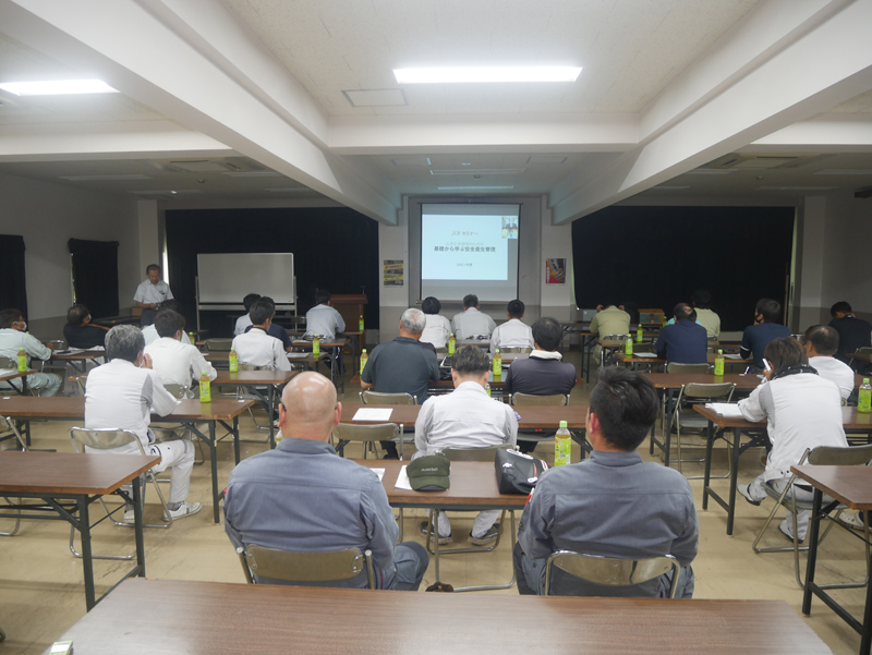 DVD講習会35名が受講 土木技士会福山と建設工業協会