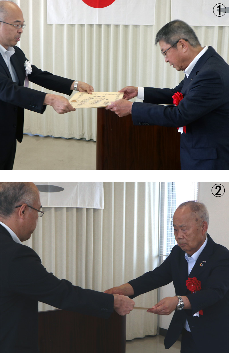 竹内(三島産業)、深山(山陽建設)社長に授与 福山河国優良工事施工団体
梅林所長から表彰状